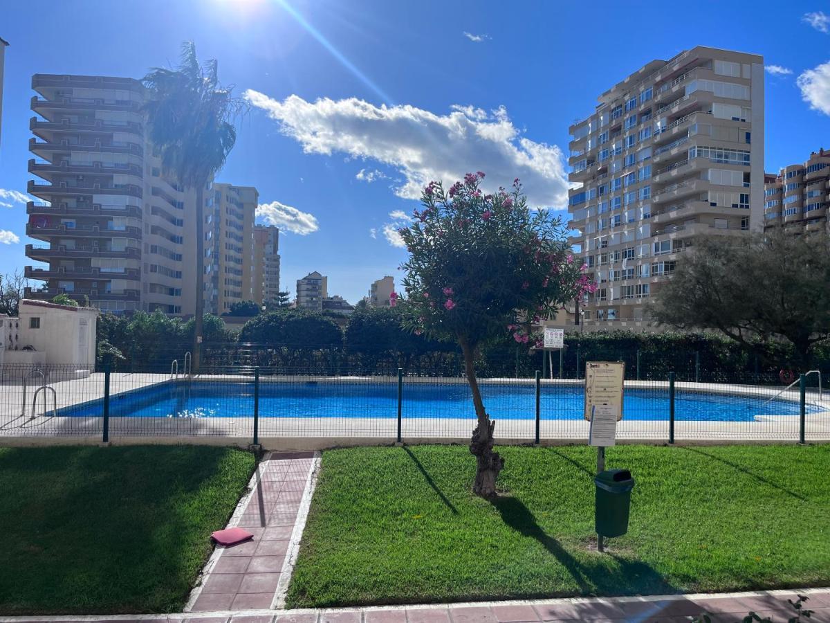 פואנגירולה Apartamento Primera Linea Brisa De Mar By Gms Apartamentos מראה חיצוני תמונה